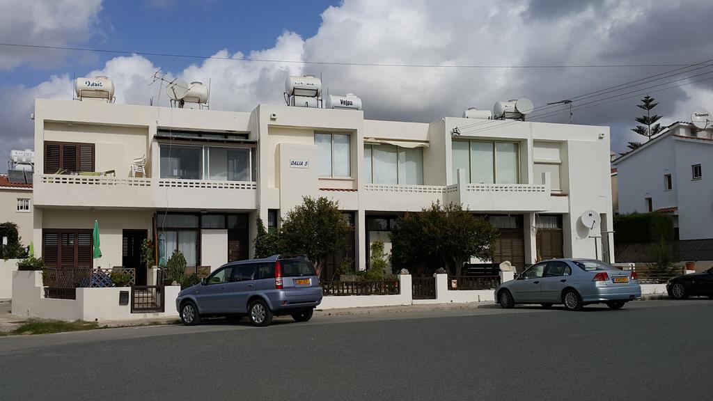 Dalia 5 Apartment Paphos Zimmer foto